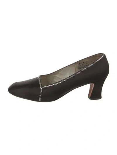 Pre-owned Neiman Marcus Satin Pumps In Black
