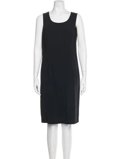 Pre-owned Neiman Marcus Scoop Neck Knee-length Dress In Black