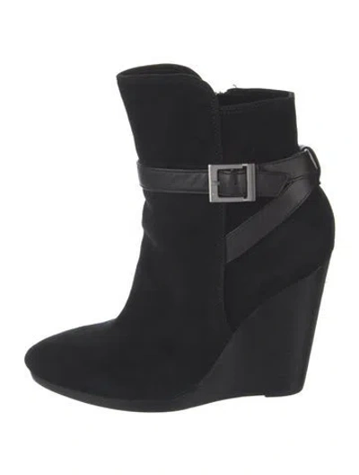 Pre-owned Neiman Marcus Suede Boots In Black