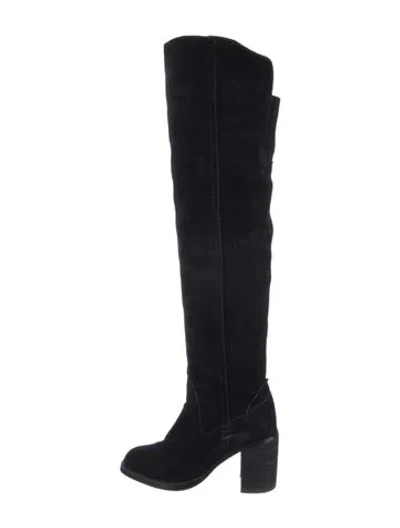 Pre-owned Neiman Marcus Suede Boots In Black