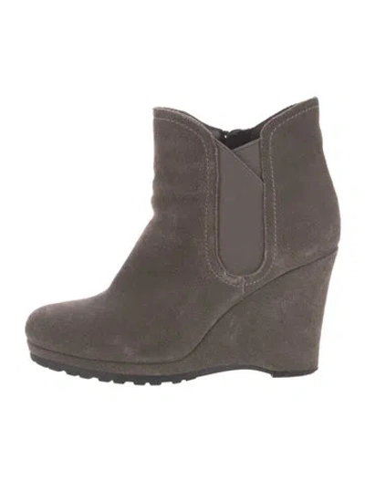 Pre-owned Neiman Marcus Suede Boots In Gray