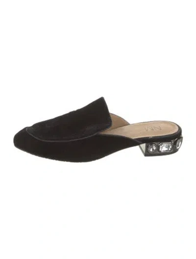 Pre-owned Neiman Marcus Suede Mules In Black