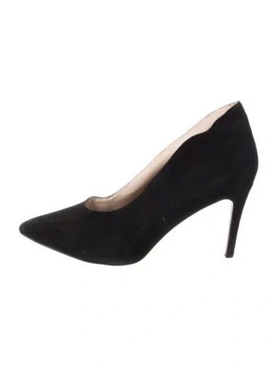 Pre-owned Neiman Marcus Suede Pumps In Black
