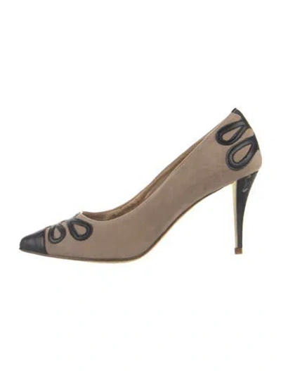 Pre-owned Neiman Marcus Suede Pumps In Neutral