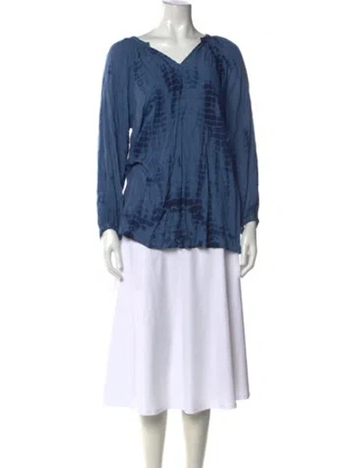 Pre-owned Neiman Marcus Tie-dye Print V-neck Top In Blue