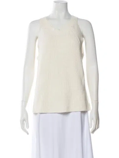 Pre-owned Neiman Marcus V-neck Sleeveless Top In White