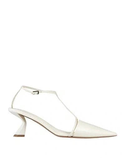 Nensi Dojaka Woman Pumps Ivory Size 10 Leather In White