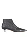 Neous Idra Boot In Black