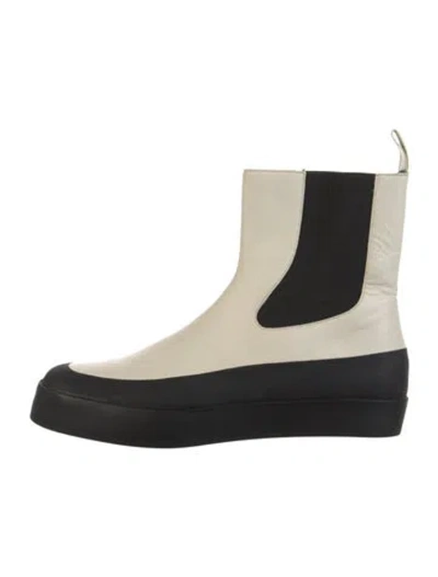 Pre-owned Neous Leather Chelsea Boots In Black/neutrals
