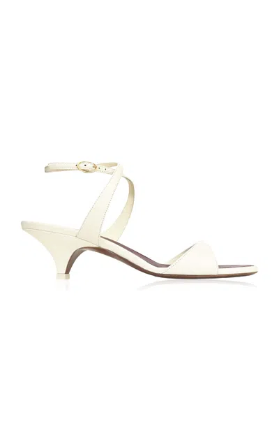 Neous Pherg Leather Sandals In White