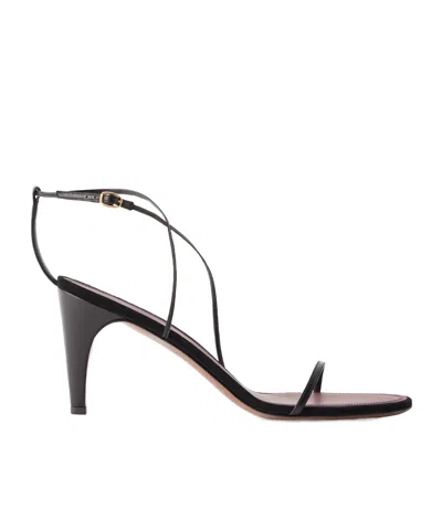 Neous Solid Color Leather Sandals In Black