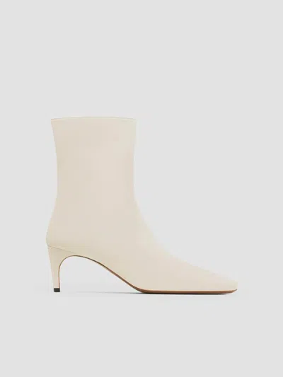 Neous Women's Nervia 60mm Leather Boots In Cream