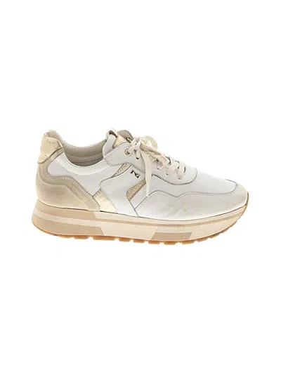 Pre-owned Nero Giardini Sneakers In Ivory