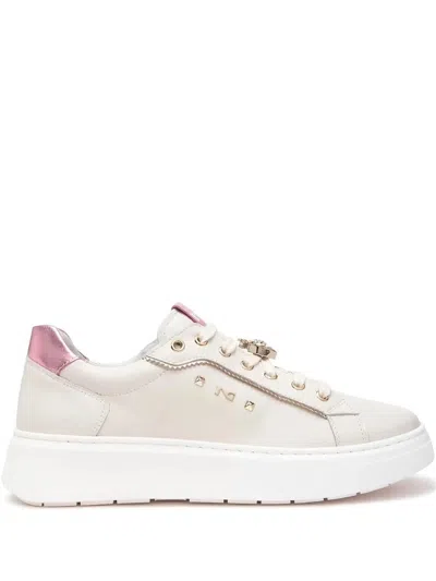 Nero Giardini Velvet Shoes In White