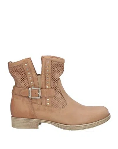 Nero Giardini Woman Ankle Boots Light Brown Size 7 Leather