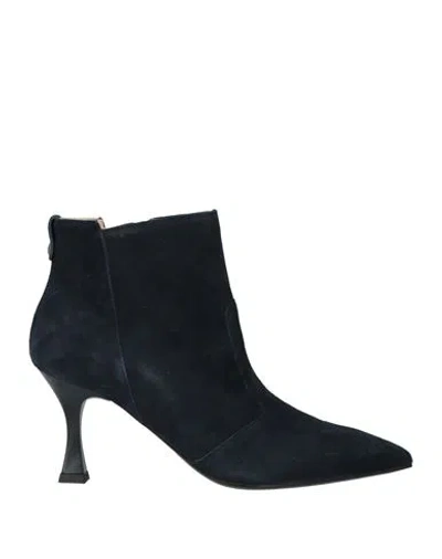 Nero Giardini Woman Ankle Boots Midnight Blue Size 8 Leather