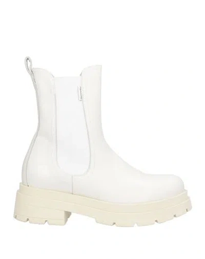 Nero Giardini Woman Ankle Boots White Size 5 Leather
