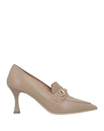 Nero Giardini Woman Loafers Taupe Size 9 Leather In Grey
