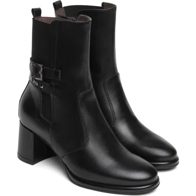 Nerogiardini Block Heel Chelsea Bootie In Black