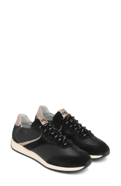 Nerogiardini Leather Low Top Sneaker In Black