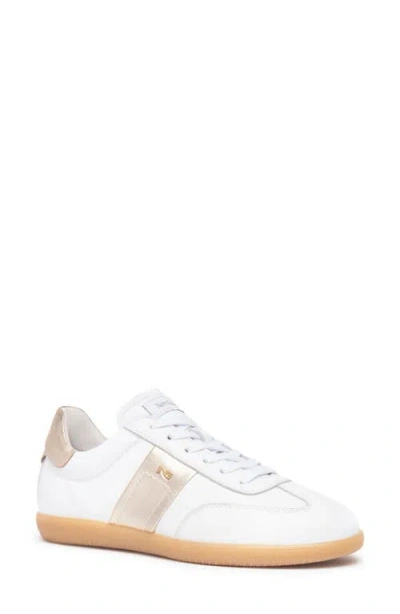 Nerogiardini Low Top Sneaker In White/gold
