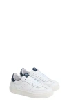 Nerogiardini Retro Low Top Sneaker In White