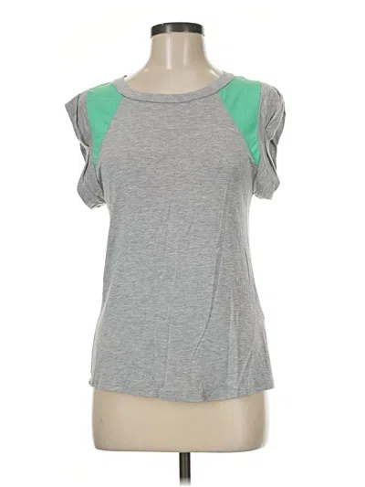 Pre-owned Never A Wallflower Active T-shirt In Gray