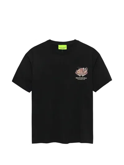 New Amsterdam Tropical Print T-shirt In Black