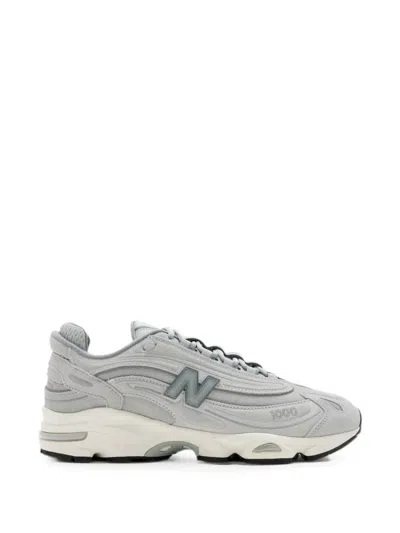 New Balance 1000 Panelled Sneakers In Gray