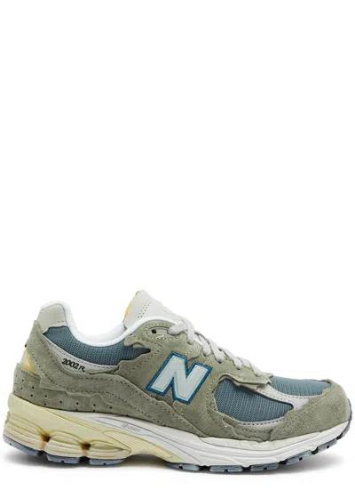 New Balance 2002 Panelled Mesh Sneakers In Gray