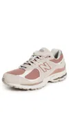 New Balance Gender Inclusive 2002r Sneaker
