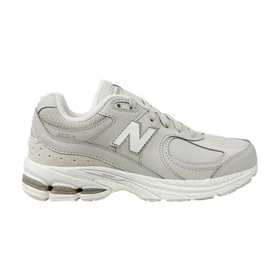 Pre-owned New Balance 2002r Big Kid 'beige Fleece Lined' | Cream | Kid's Size 4