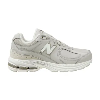 Pre-owned New Balance 2002r Big Kid Wide 'beige Fleece Lined' | Cream | Kid's Size 4