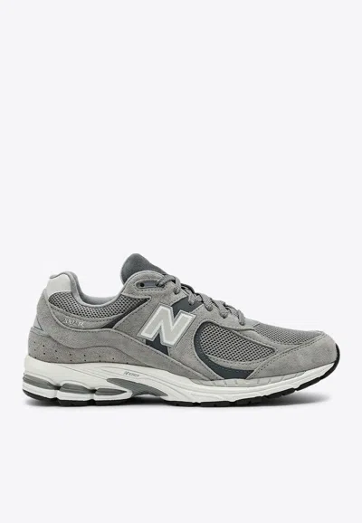 NEW BALANCE 2002R LOW-TOP SNEAKERS