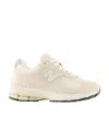 New Balance Beige M2002rcc Sneakers In White
