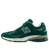 New Balance Unisex 2002r Sneakers