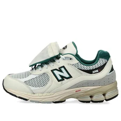 New Balance Men's 2002r In White/green