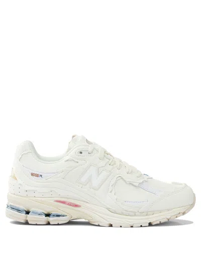 NEW BALANCE 2002R PROTECTION PACK SNEAKERS & SLIP-ON WHITE