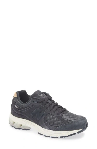 New Balance 2002r Trainer In Phantom/moonrock