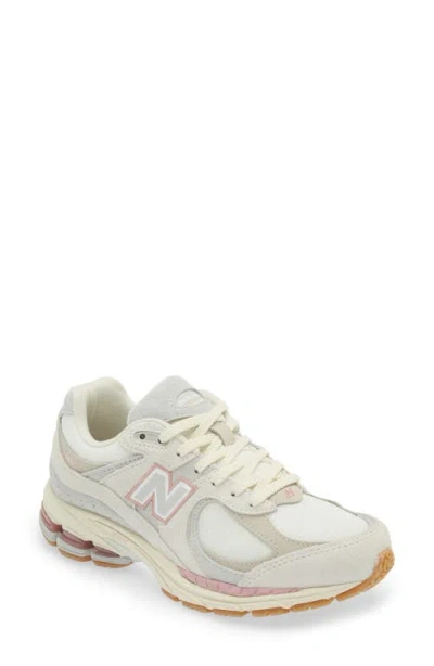 New Balance 2002r Trainer In Sea Salt/reflection