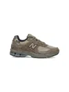 New Balance Army Green Suede And Mesh 2002r Sneakers In Green