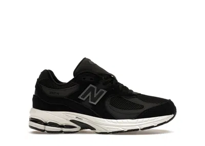 Pre-owned New Balance 2002r Sneakers In Black
