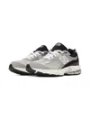 New Balance 2002r Trainers In Gray