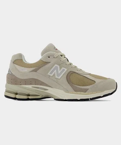 NEW BALANCE MEN'S NEW BALANCE 2002RB SNEAKER IN BEIGE, SIZE 12