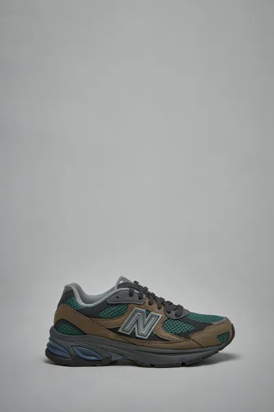 NEW BALANCE 2010