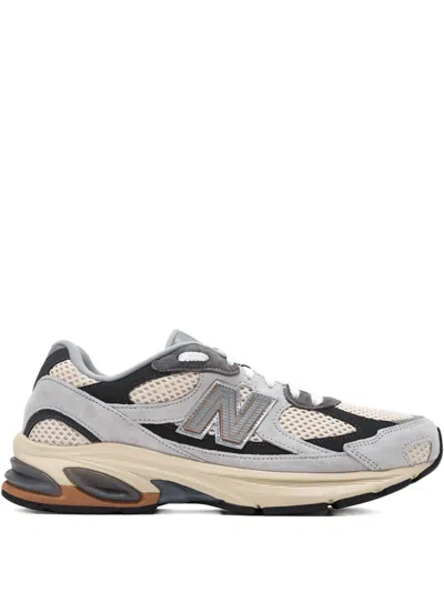 New Balance 2010 Panelled Low-top Sneakers In Gray