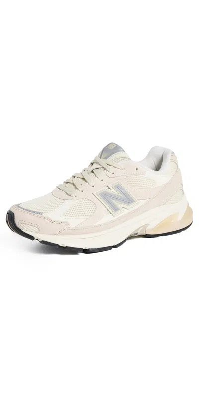 New Balance 2010 Panelled Suede-trim Sneakers In Neutral