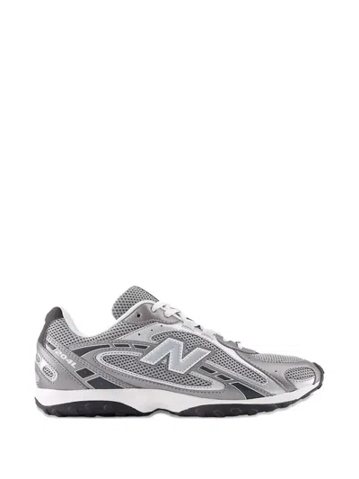 New Balance 204l Logo Panelled Sneakers In Gray
