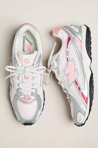 New Balance Gender Inclusive 204l Sneaker In White