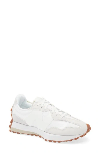 New Balance 327 Sneaker In White